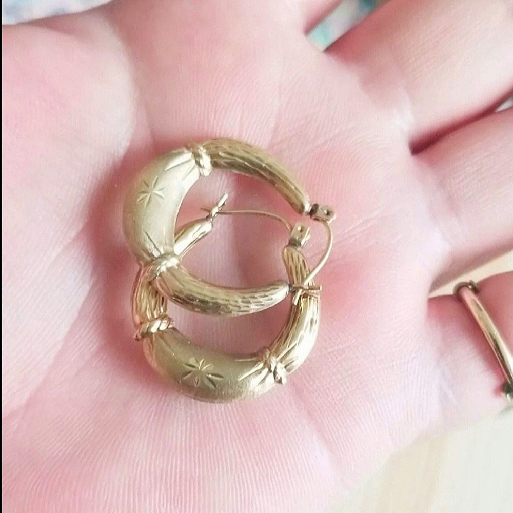 Engraved 10k Hoop Earrings with Star Motif - Picture 7 of 11